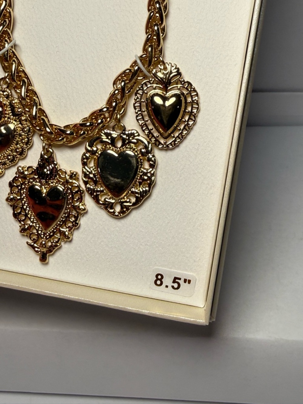 Persimmon Gold Tone Sacred Heart Charm Bracelet 8.5” Chunky Chain Statement NIB - Picture 4 of 7